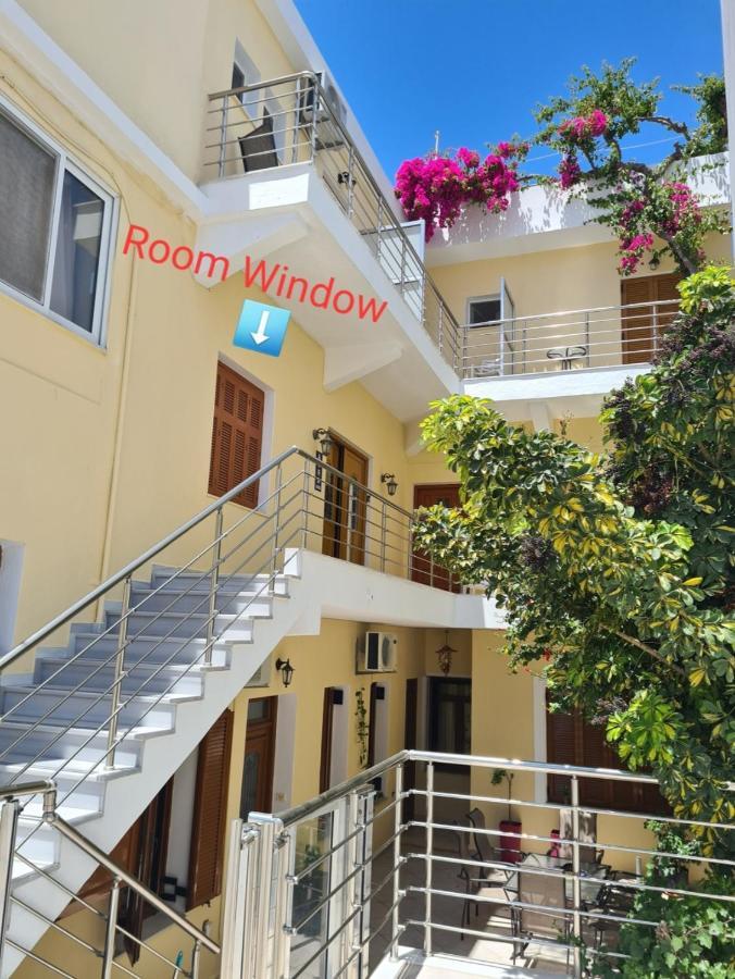 Avrahostelroom 卡尔帕索斯 外观 照片